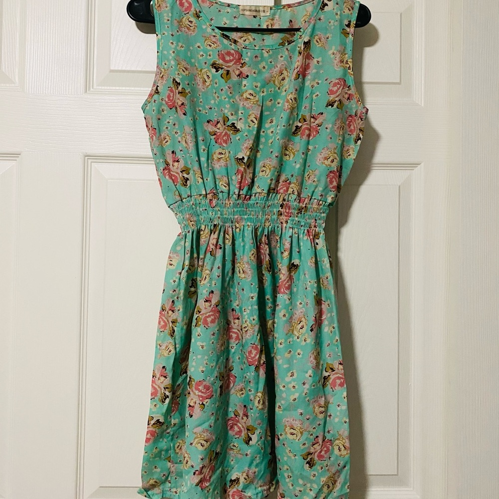 Women’s Summer Sleeveless Dress Floral Print (M)